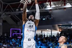 CBA转会季：西蒙加盟山西，上海队考察德尔福，吉伦沃特转会富邦勇士